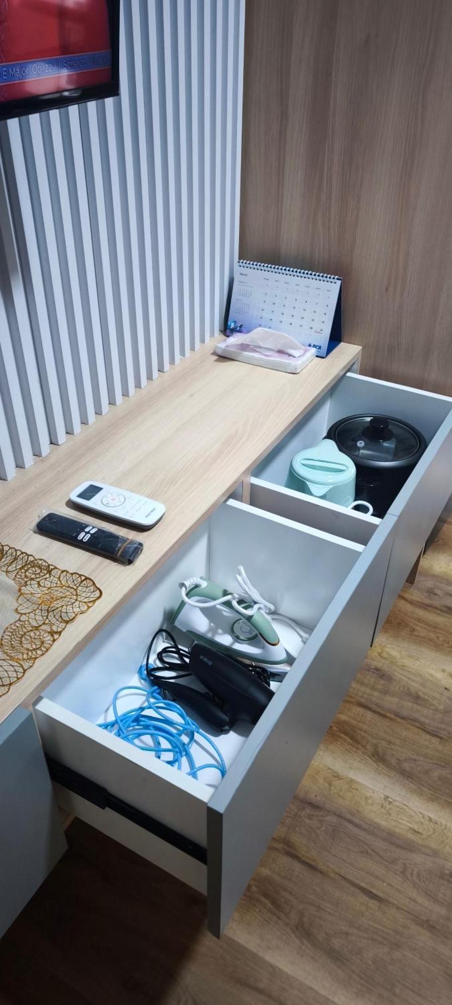 Classy! 2Br Apartment - Modern Comfort In West Jakarta Cbd Extérieur photo